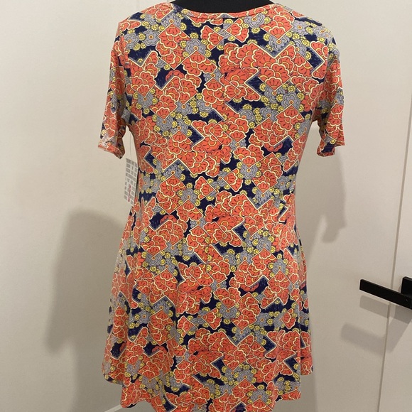 NWT Perfect T, Stretchy Scoop Neck Swing Style with side vents |Size Small - Picture 7 of 9